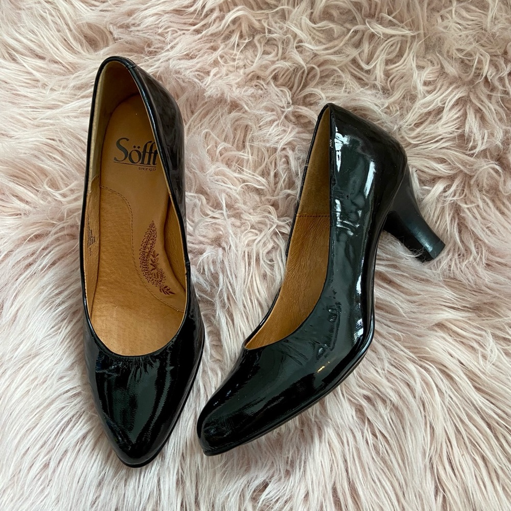 SOFFT Patent Leather Black Pointed Toe Heels 6.5